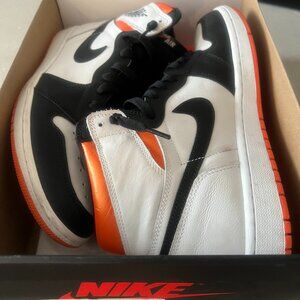 Air Jordan 1 Retro High OG "Electro Orange"
